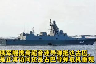 袁野：张思鹏原本担任石家庄功夫门将教练，经劝说后兼任守门员